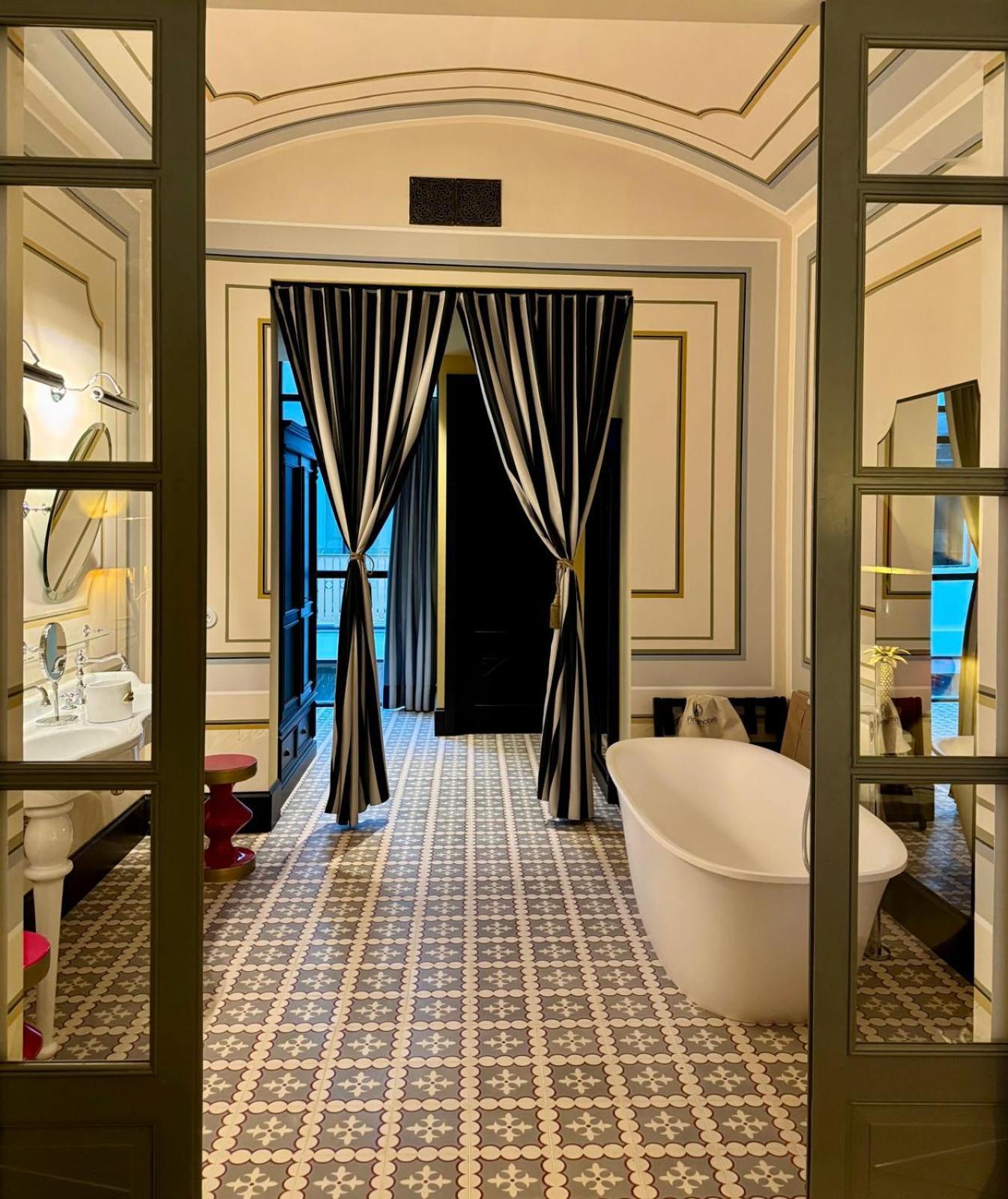 Hotel Divino & Apartments Figueres  Eksteriør bilde